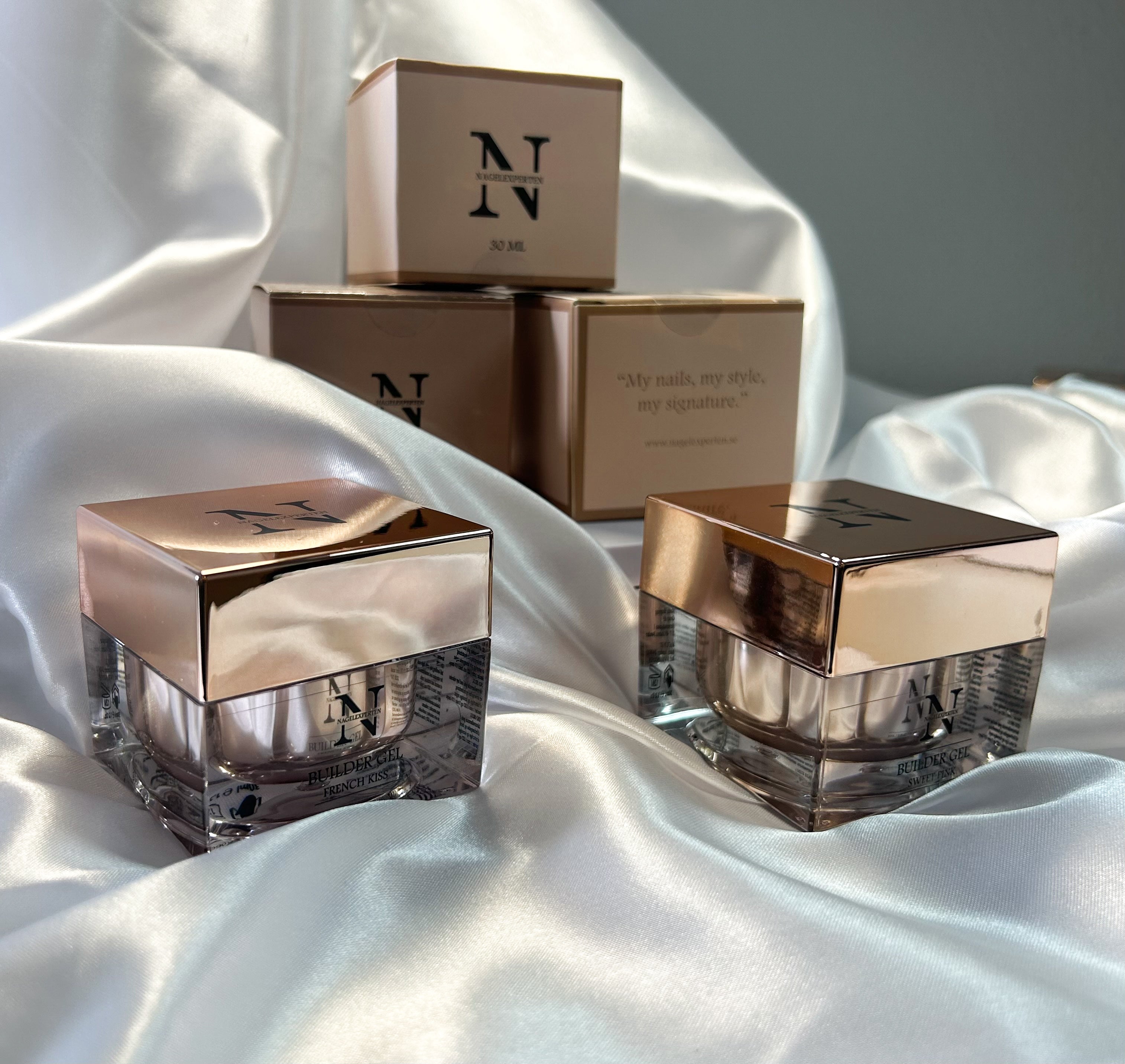 Builder gel burkar i roseguld med tillhörande box från Nagelexperten.