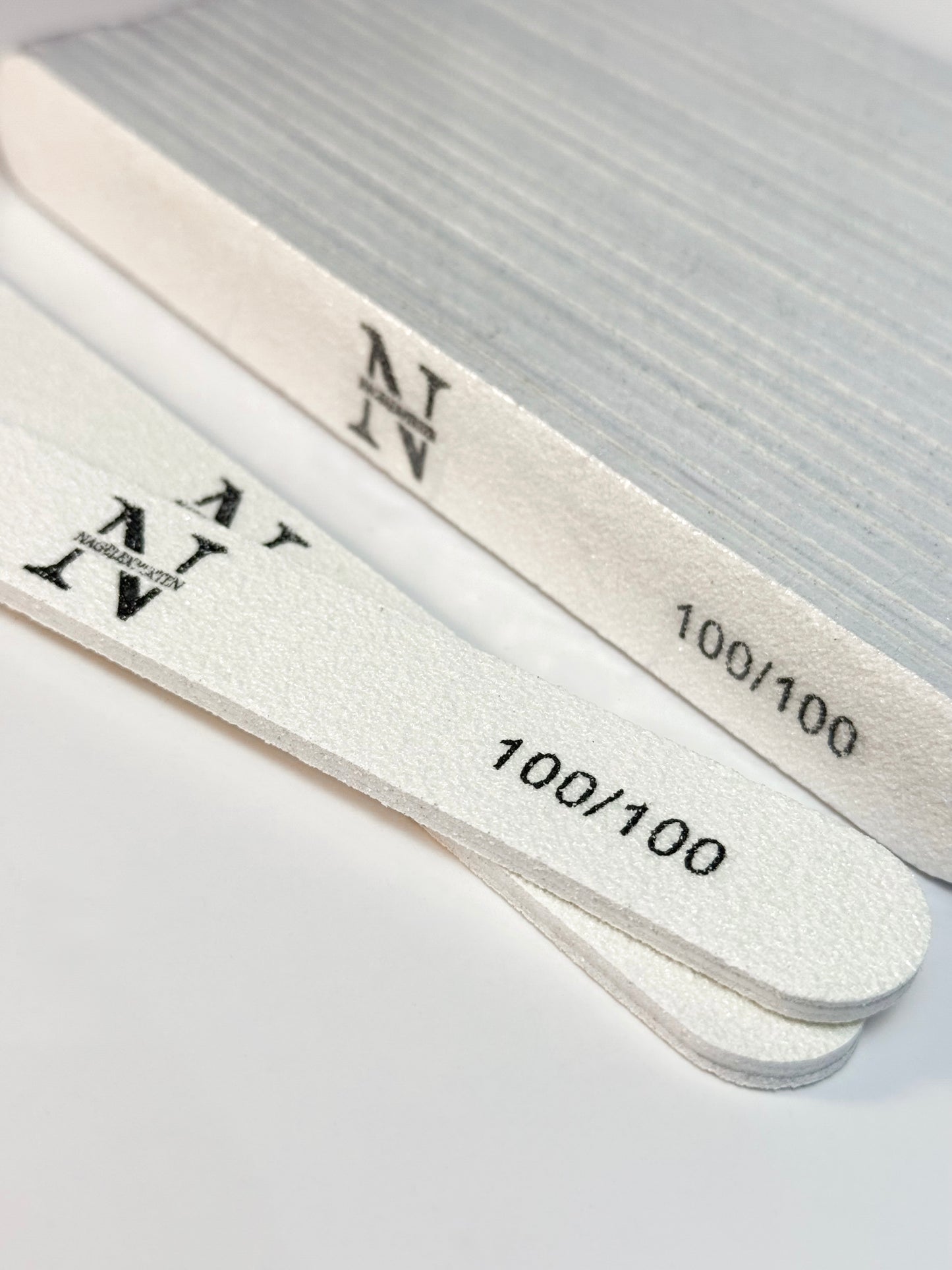 NEGLEFILER • Lige 100/100 korn • 25 stk. • Hvide