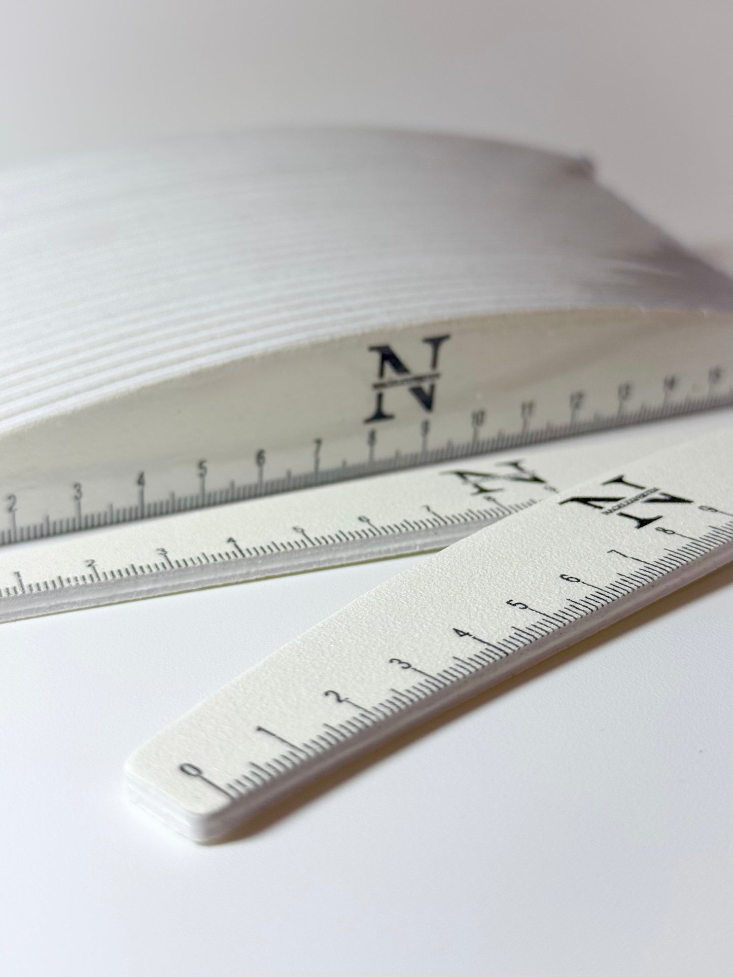 NAGELFILAR • Half moon 180/240 grit • 25st • Vit