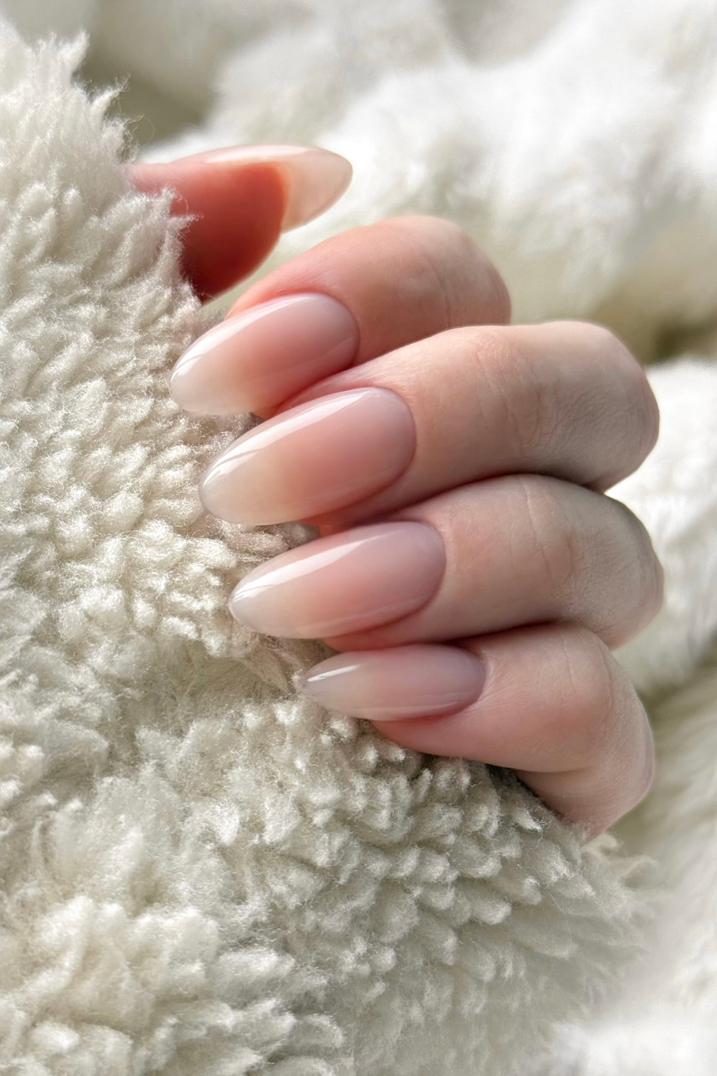 BUILDER GEL • ICONIC • Medium