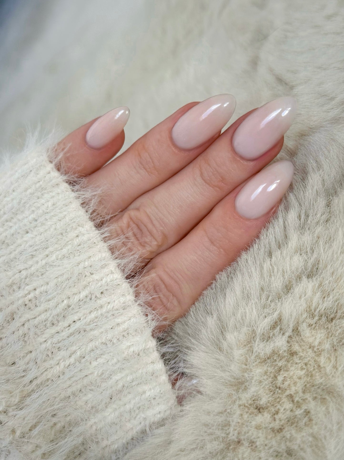 BUILDER GEL • PINK LINEN • Medium