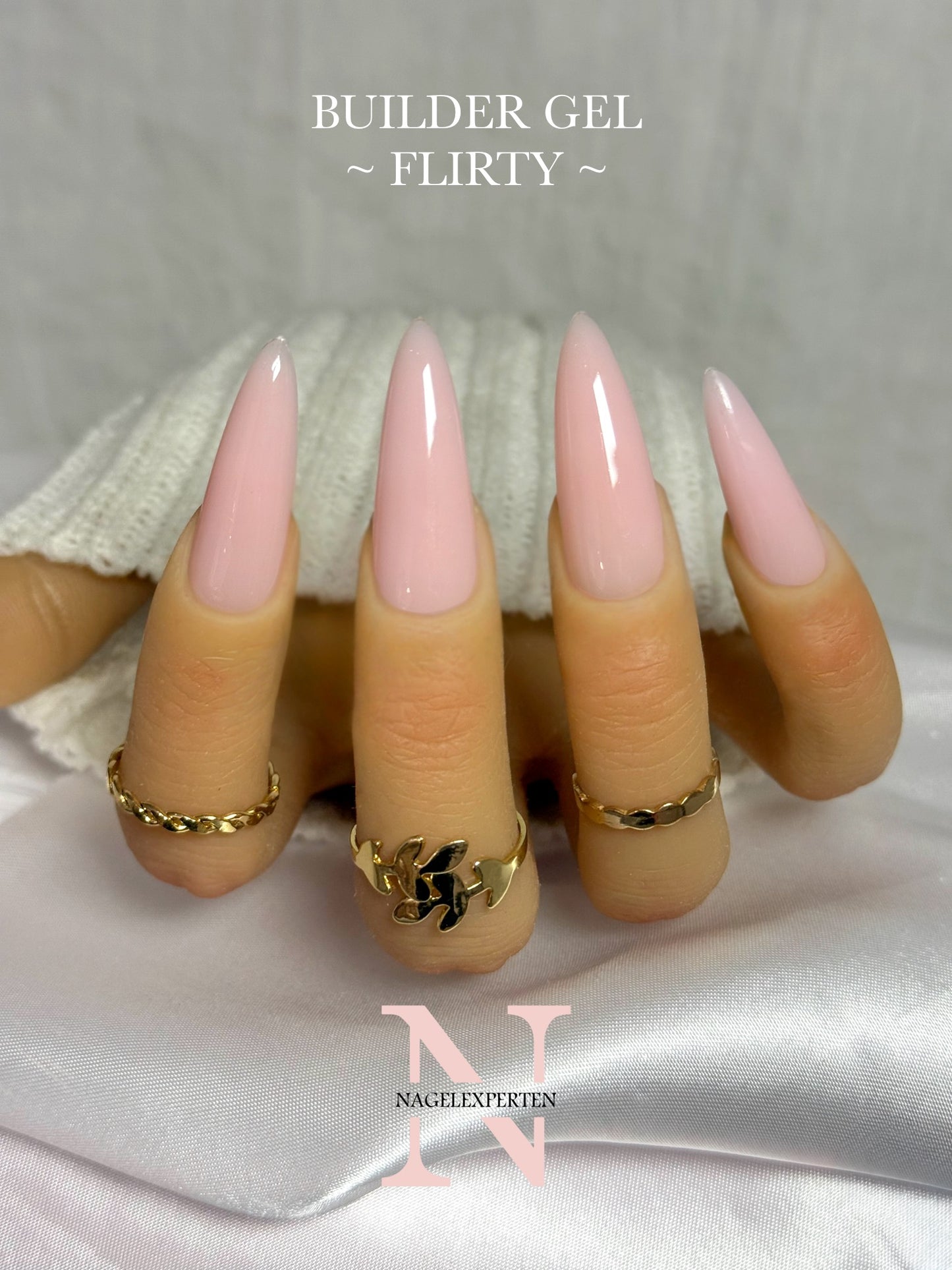 BUILDER GEL • FLIRTY • Medium