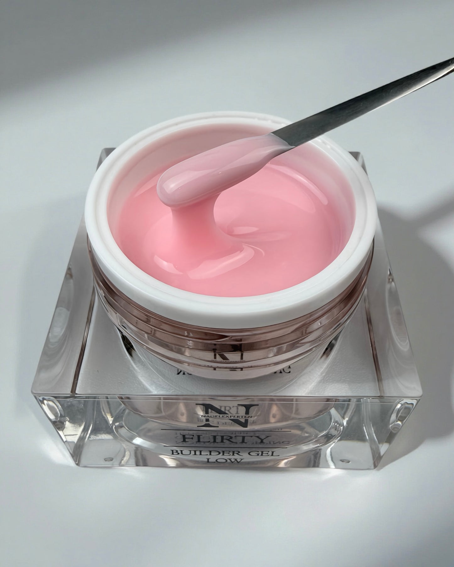 BUILDER GEL • FLIRTY • Medium