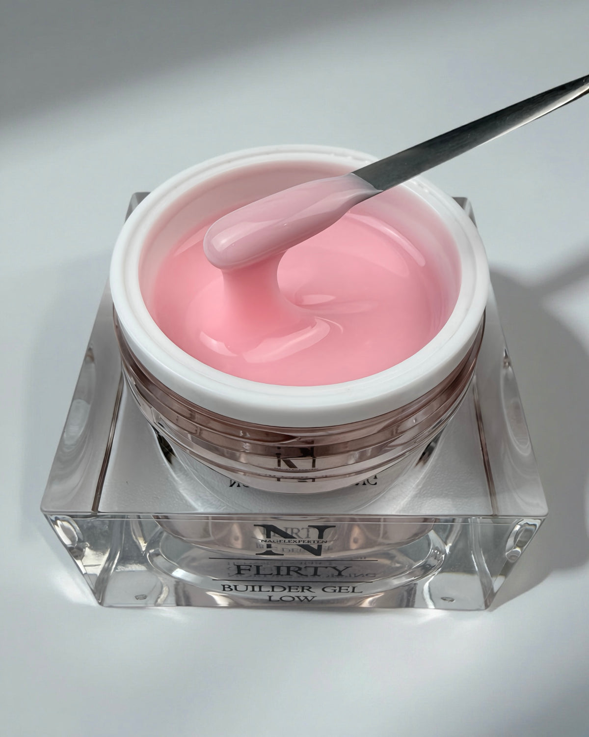 BUILDER GEL • FLIRTY • Medium