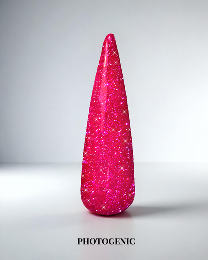 Rosa flashglitter gellack i färgen Photogenic för naglar